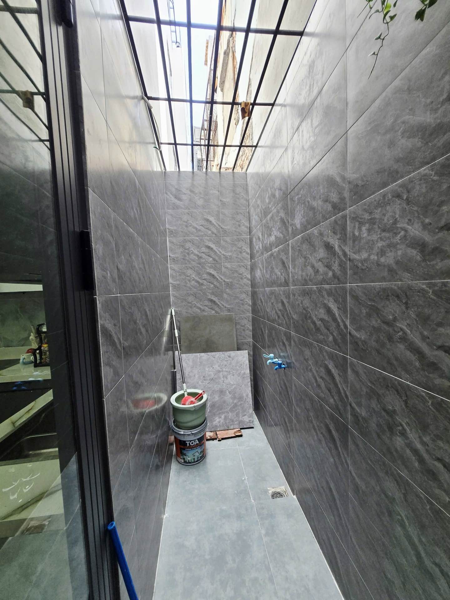 HXH Nguyễn Suý gần Tân Hương, 64m2, 4x16, 5 tầng, 5PN, thiết kế châu Âu, Chỉ 9.2 tỷ