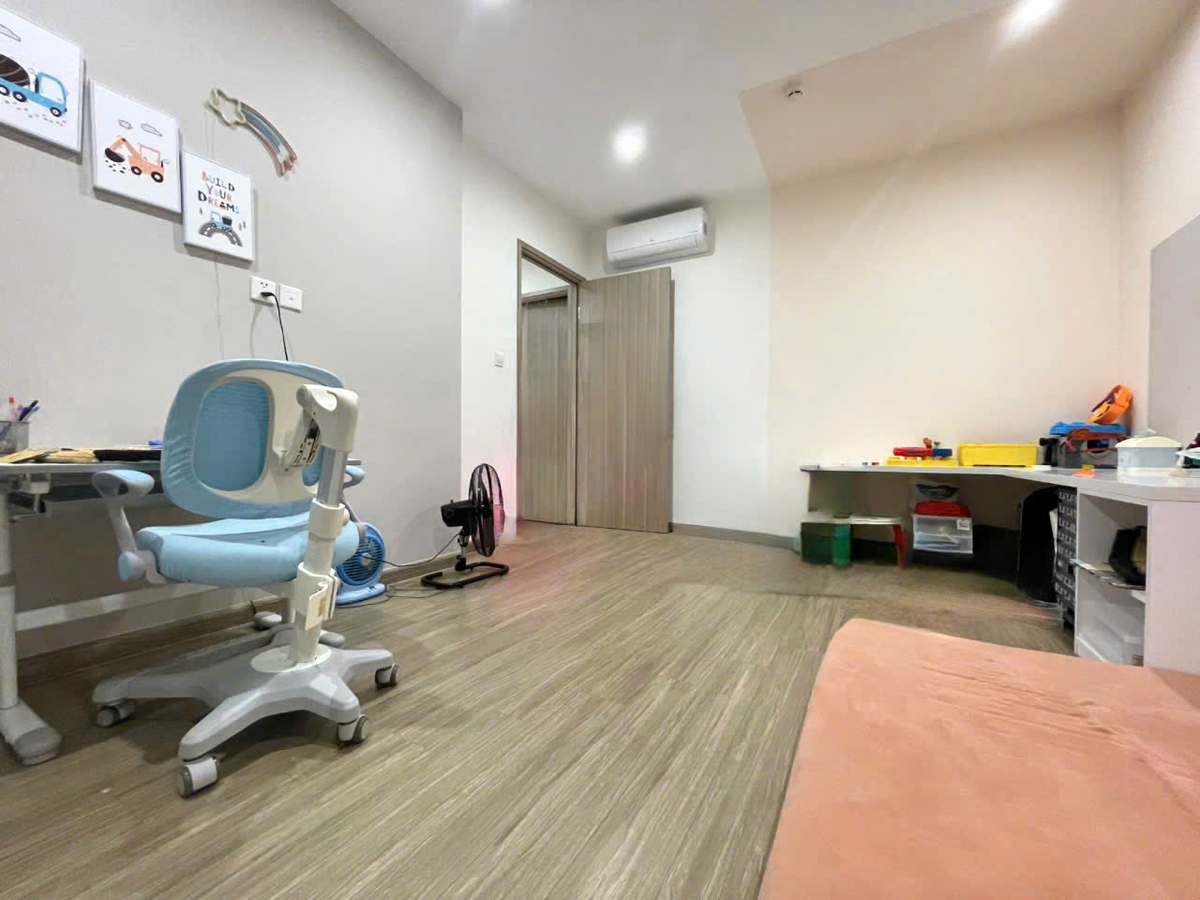 Cần bán 3PN 92,50m2, phân khu The Origami, giá tốt 5,66tỷ