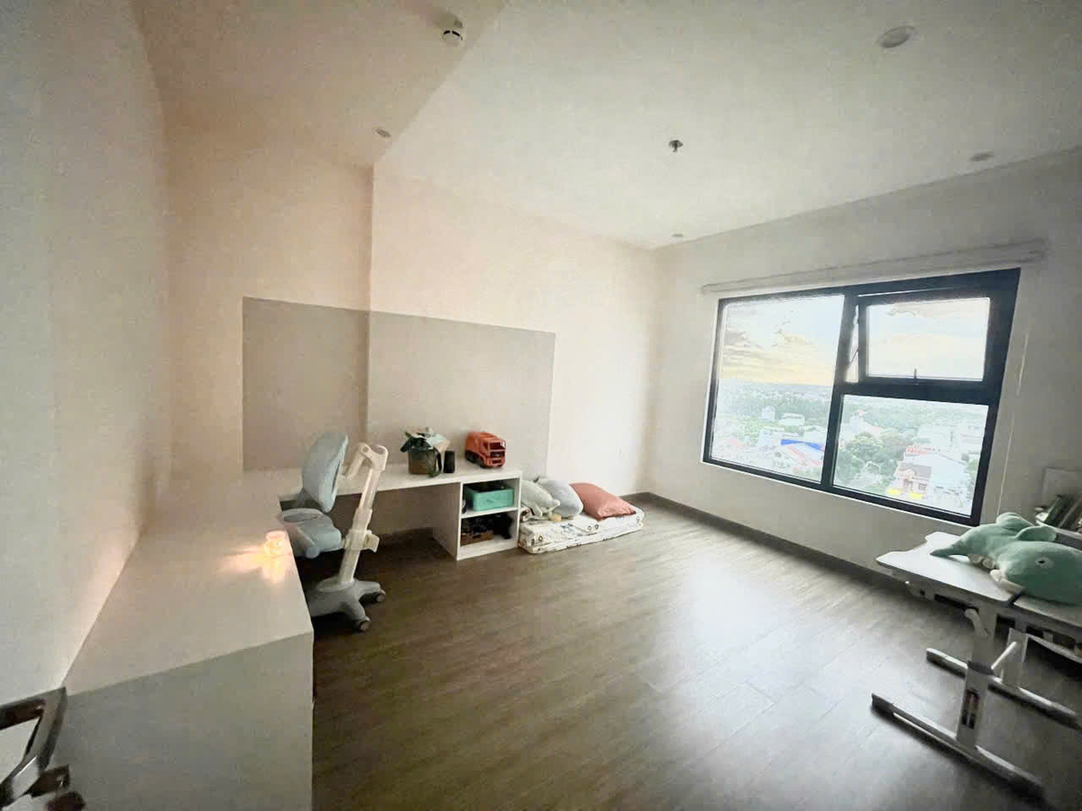 Cần bán 3PN 92,50m2, phân khu The Origami, giá tốt 5,66tỷ