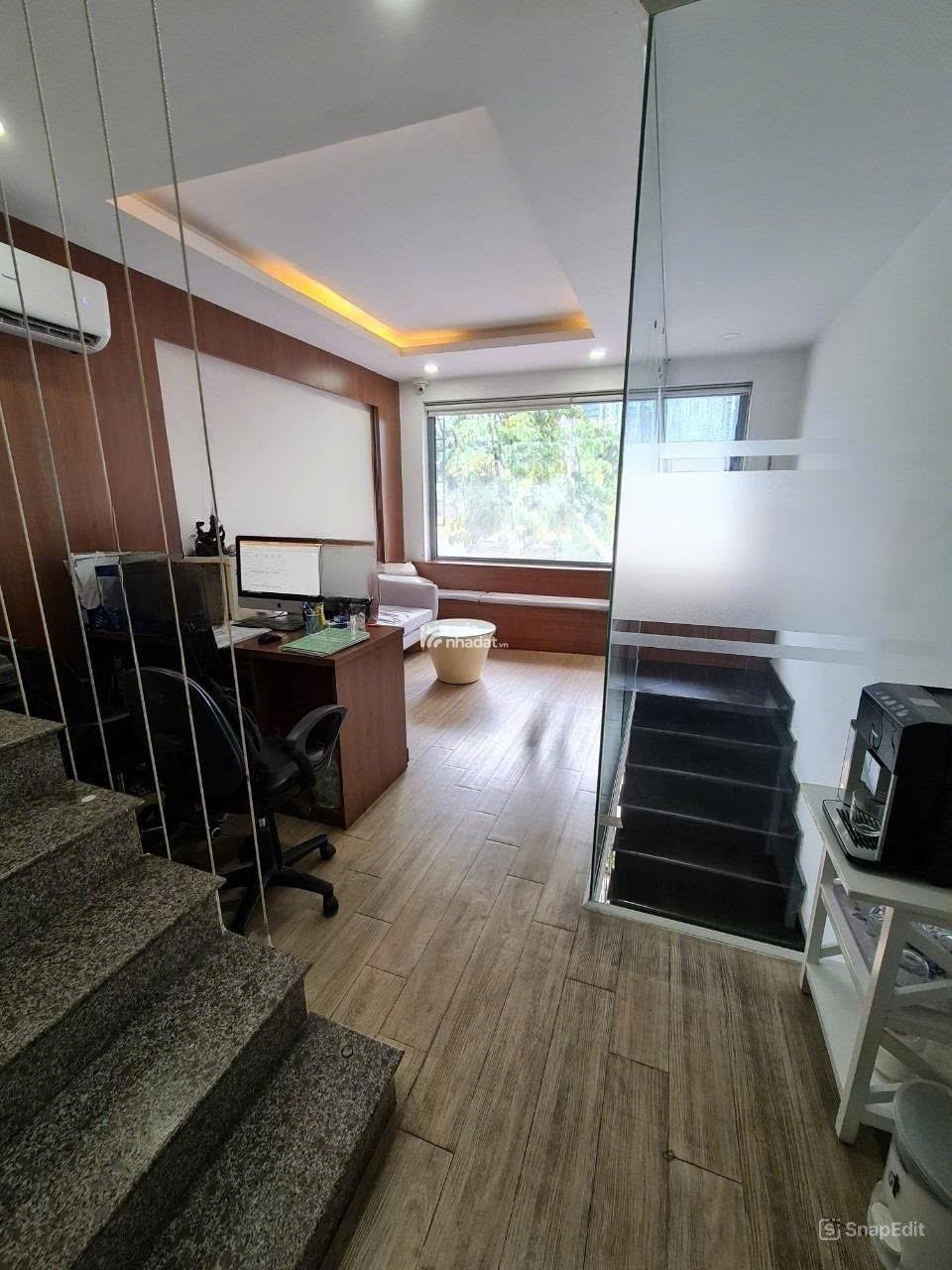 MT VIEW VINHOMES TÂN CẢNG - GIÁP QUẬN 1 (4x15,5m) HĐT 47 TRIỆU/TH. GIÁ 22 TỶ
