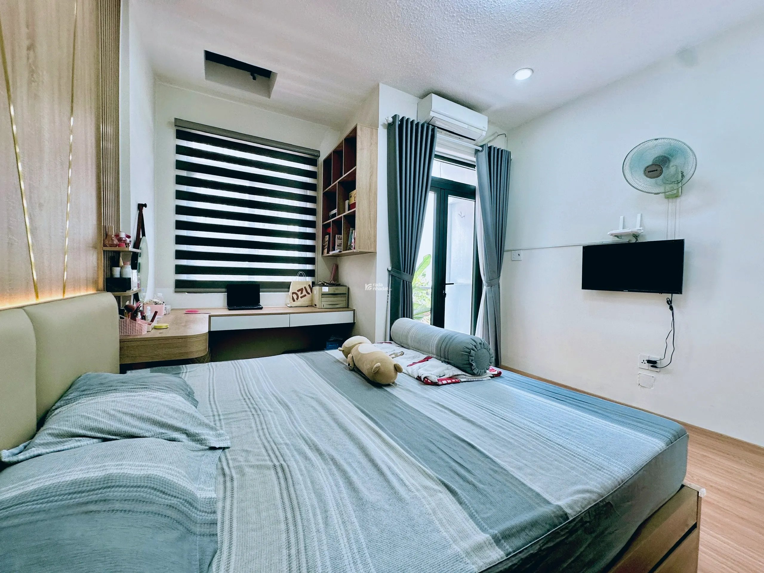 NHÀ MỚI ĐẸP - CÁCH HẺM XE HƠI CHỈ 2 CĂN - GẦN 70M2- NGANG 4.05M - KHU VIP GẦN EMART 2 GÒ VẤP