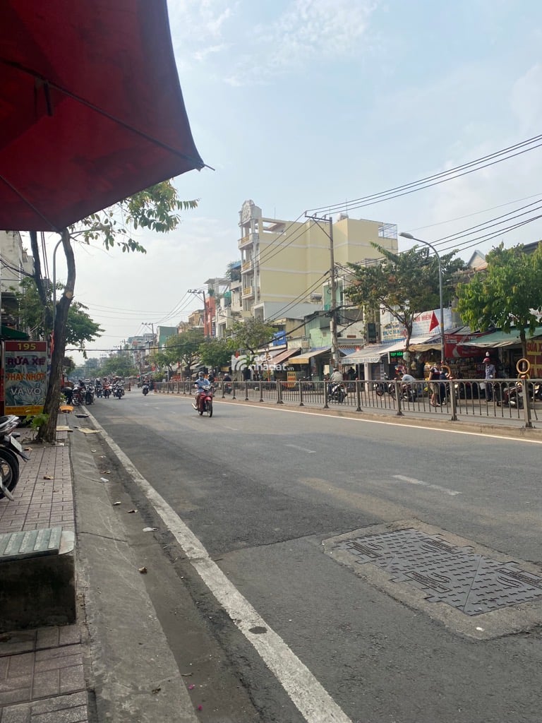 MẶT TIỀN KD-BÀ HOM-NHÀ 3 TẦNG 80M2-GIÁ 12 TỶ