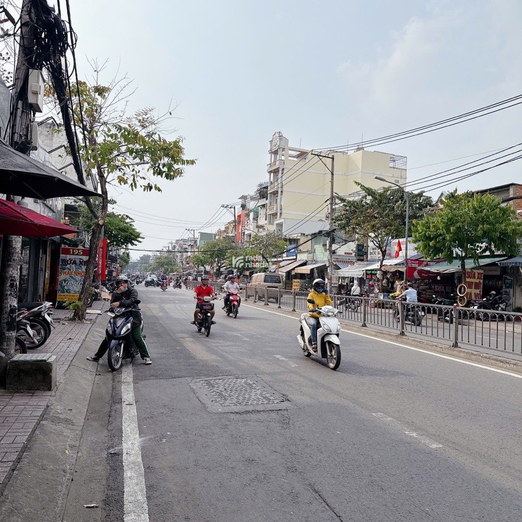 MẶT TIỀN KD-BÀ HOM-NHÀ 3 TẦNG 80M2-GIÁ 12 TỶ