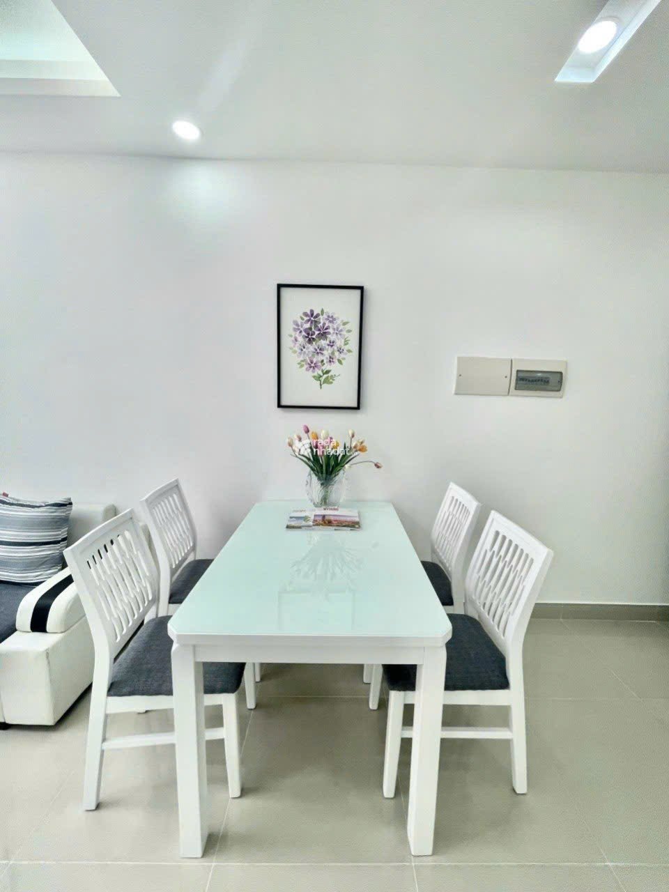 Cần cho thuê căn hộ Sky garden 3, PMH, Q7, dt 68m2, tk 2PN nhà đẹp, giá chỉ 15 triệu 