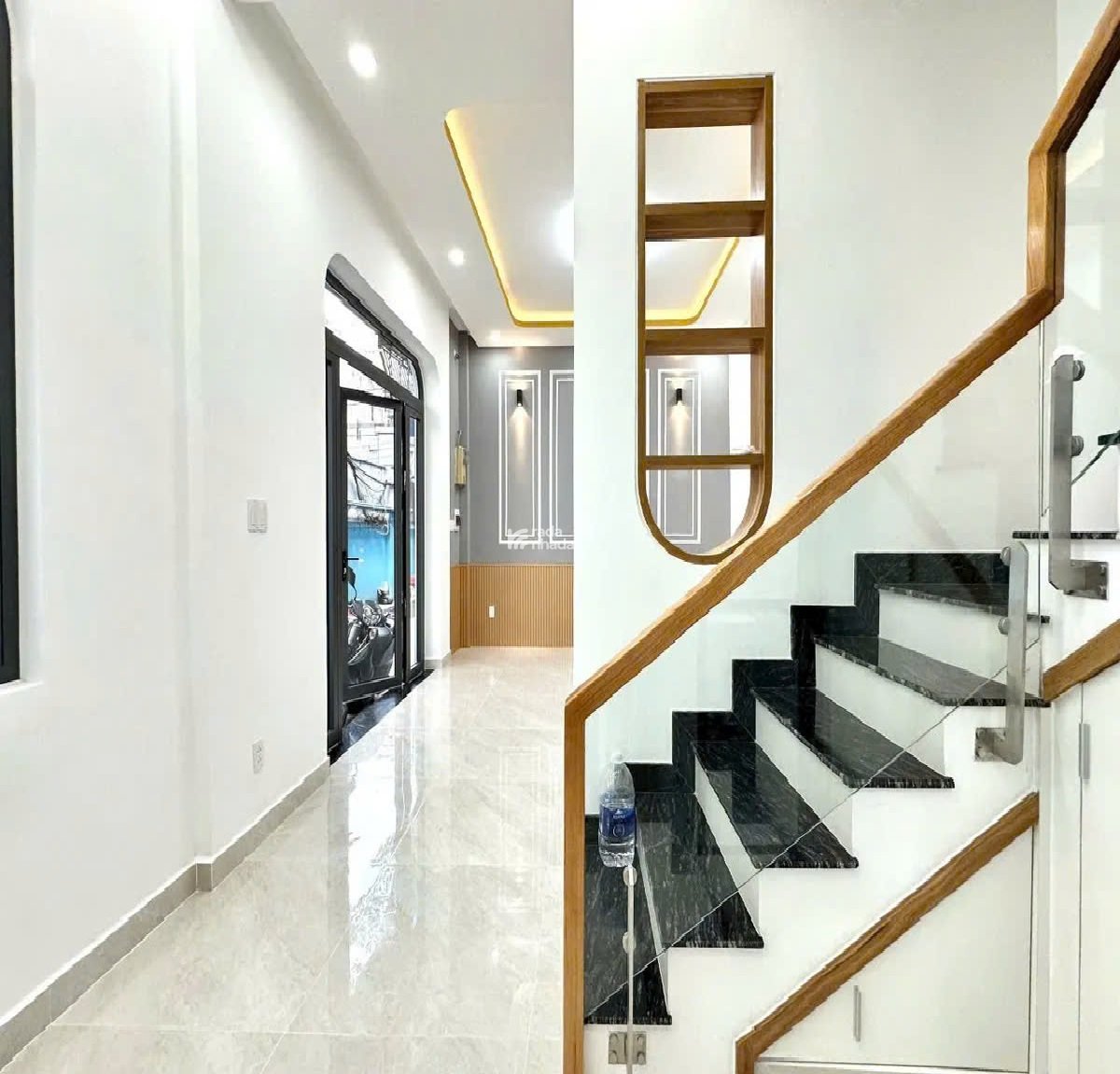 Bán nhà Quận 1 - Hẻm Ô tô Trần Quang Khải - Sổ vuông 7.7 x 4.2 m - 3 Tầng - 9.3 tỷ