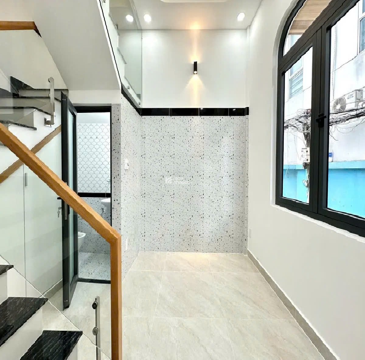 Bán nhà Quận 1 - Hẻm Ô tô Trần Quang Khải - Sổ vuông 7.7 x 4.2 m - 3 Tầng - 9.3 tỷ