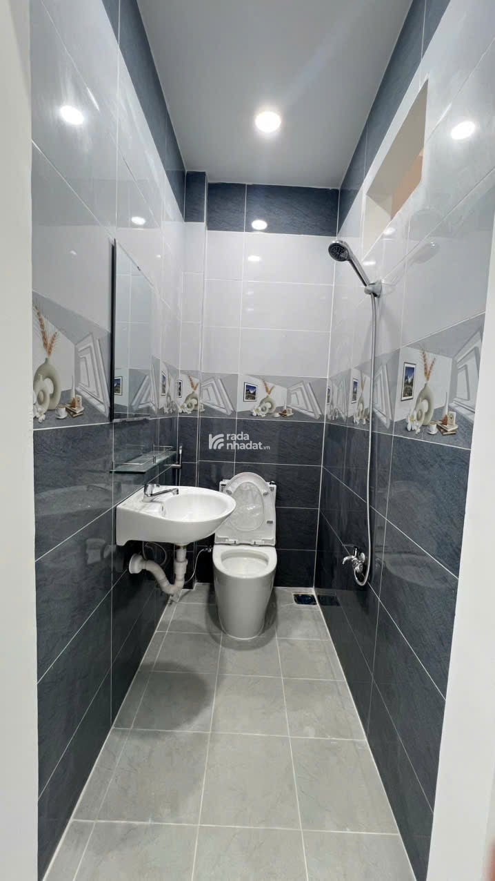 CHỈ 3,6 Đ . SHR . NGAY T-KỲ T-QUÝ . NHÀ MỚI 2 TẦNG . 32m2 . 2PN 2WC