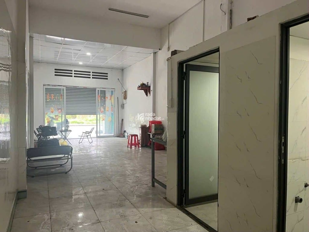 MẶT TIỀN ĐƯỜNG HAI LÀN XE RỘNG  QUY HOẠCH ĐẸP CÓ LỀ THUẬN TIỆN KINH DOANH ĐA NGÀNH