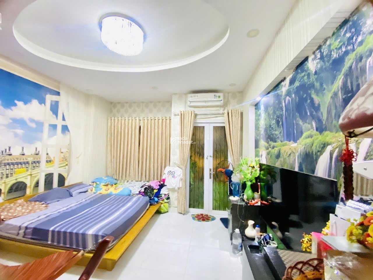 NHÀ MẶT TIỀN QUẬN 10 - NGANG 6M - 6 TẦNG - 18 TỶ