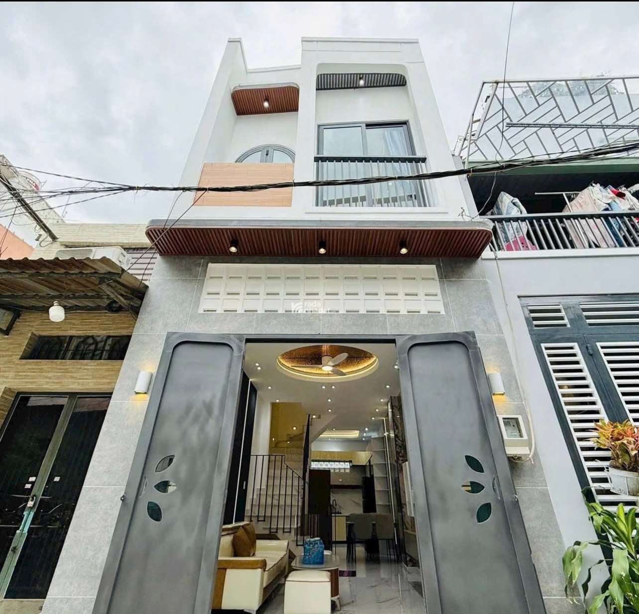 Cần tiền bán nhà Đường Trần Huy Liệu Phú Nhuận 70m2 Giá 3ty120 lh Vân