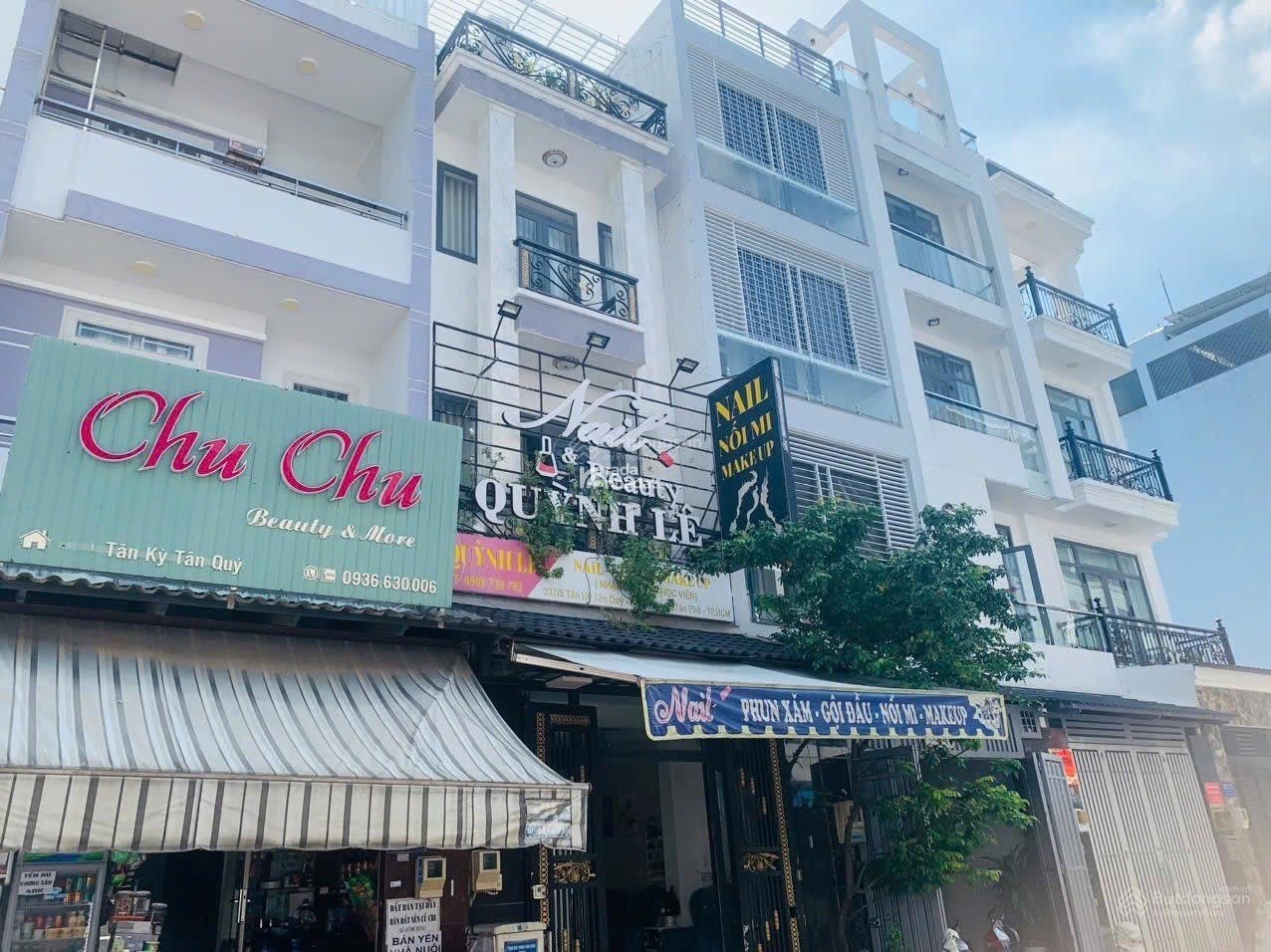 Đường rộng 14m đường Tây Thạnh, ngang 10m dài 28m. Chính chủ giá tốt 27 tỷ TL. Vị trí cực đẹp