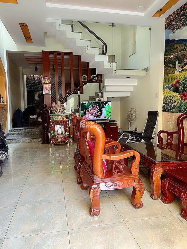 BÁN NHÀ ĐẸP 1 TRỆT 2 LẦU, 95M2 , SÂN XE HƠI, ĐƯỜNG THÔNG PHƯỚC LONG A Q9, SHR ,GIÁ 11 TỶ TLCC