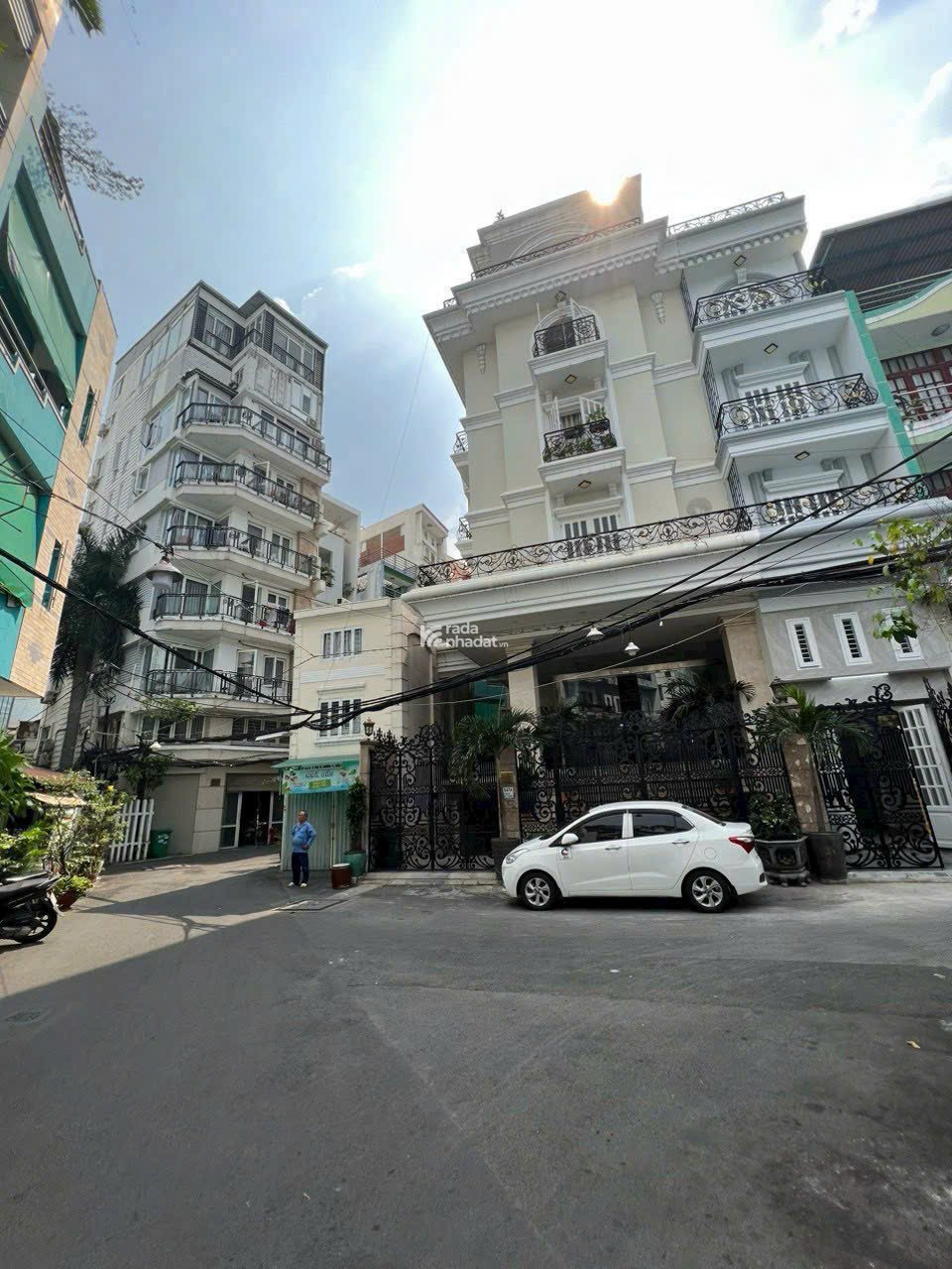 Bán nhà hẻm 8m VIP Lê Văn Sỹ - Quận 3 - 3.25*14 - 5 tầng, nhà mới, kết cấu sẵn - hđt 25tr