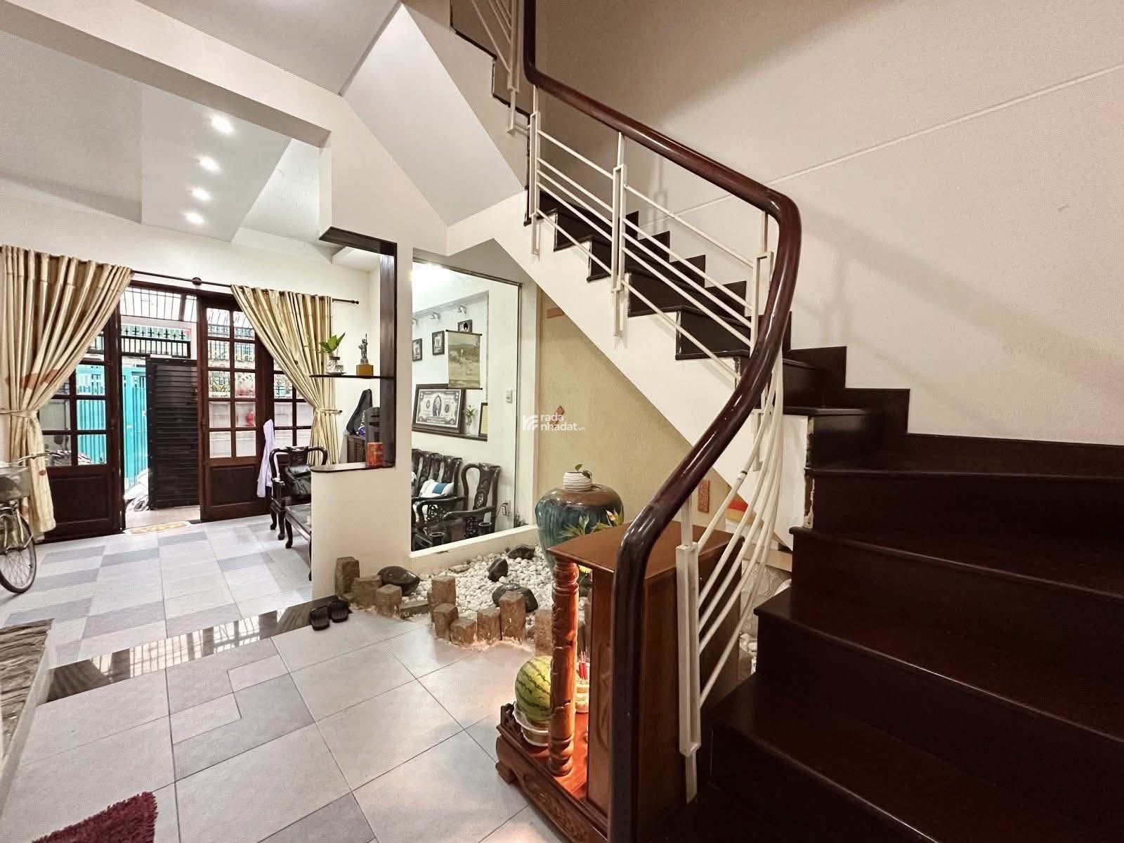 CHÚ HÀ CẦN BÁN GẤP CĂN NHÀ NGAY PHẠM VĂN HAI, TÂN BÌNH GIÁ 2TỶ870 ĐỂ ĐI ĐỊNH CƯ.