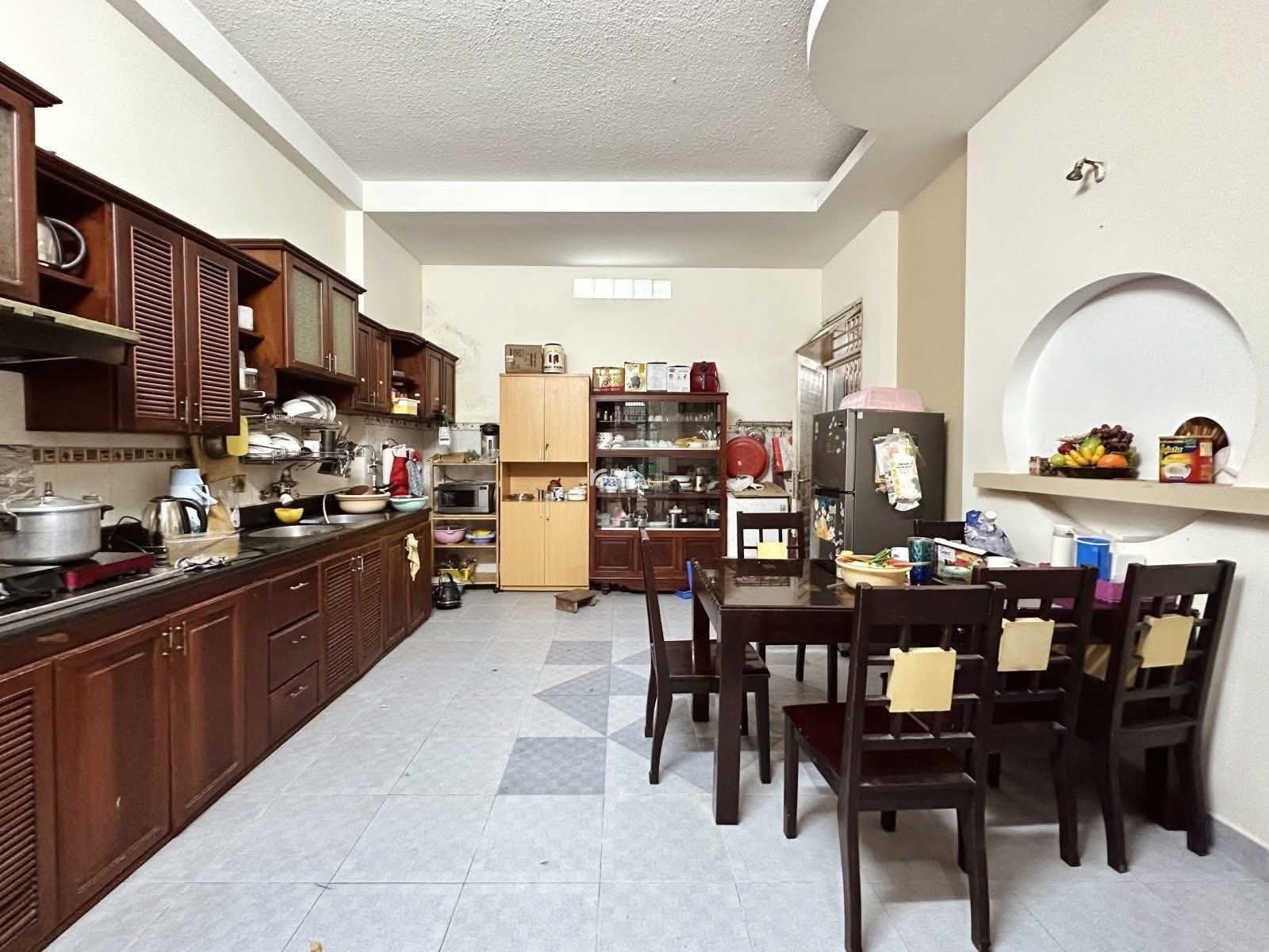 CHÚ HÀ CẦN BÁN GẤP CĂN NHÀ NGAY PHẠM VĂN HAI, TÂN BÌNH GIÁ 2TỶ870 ĐỂ ĐI ĐỊNH CƯ.