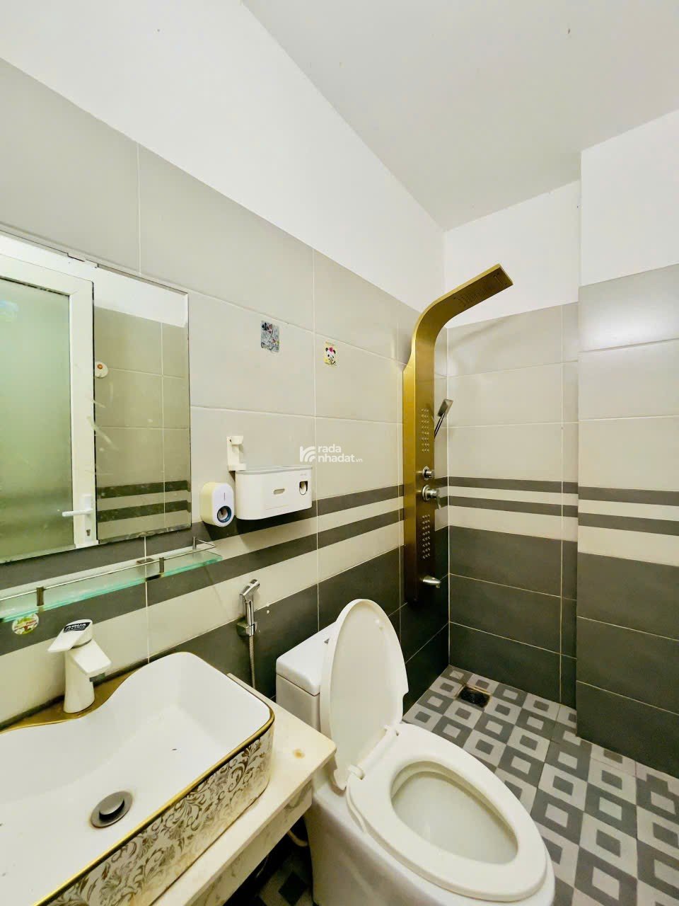 NHÀ NỞ HẬU HẺM XE HƠI ĐẬU TẬN CỬA PHƯỜNG 11, QUẬN GÒ VẤP