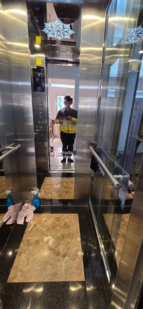 BÁN NHÀ MẶT TIỀN KHU VIP TÊN LỬA 100M2 12.X 5 TẦNG THANG MÁY FULL NỘI THẤT
