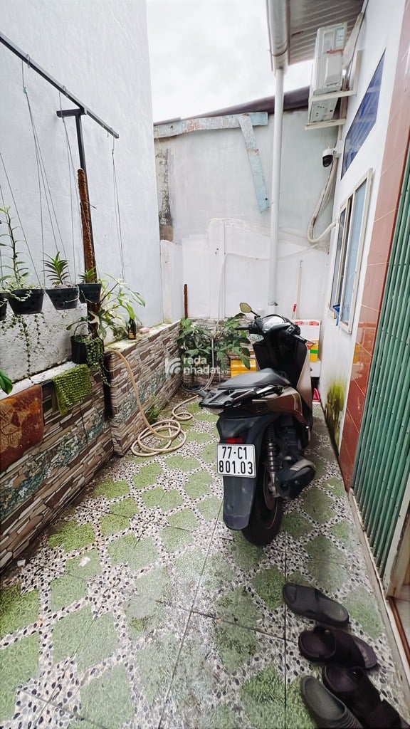BÁN NHÀ HẺM 49D HOÀI THANH, P.14, QUẬN 8, 45M2