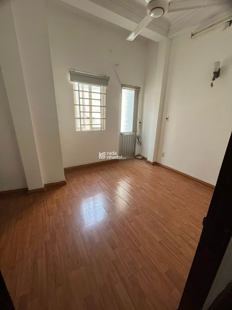 HẺM XE HƠI SÁT VÁCH. HOÀNG HOA THÁM, BÌNH THẠNH, 4 TẦNG MỚI Ở NGAY. GIẢM 550TR CHỈ CÒN 6.8T TL 