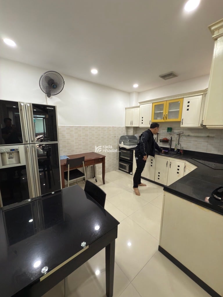 1Xẹt Ni Sư Huỳnh Liên - 44m2 - 2 T.ầng - HxH đ.ỗ cửa - dòng t.iền 12tr/tháng - C.hỉ 6.8 T.ỷ