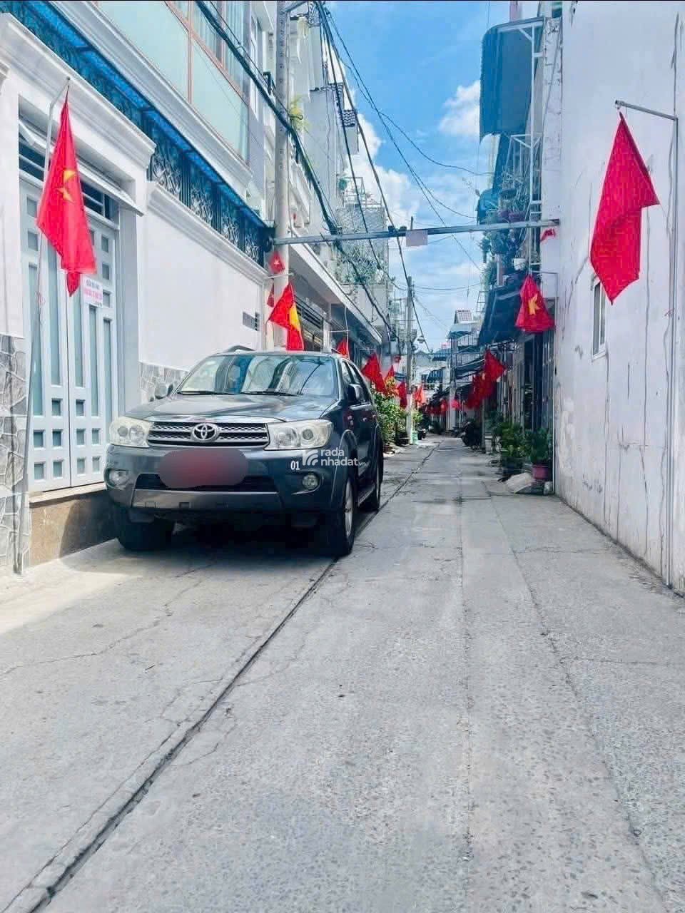 CHỈ 1 căn DUY NHẤT tại Q10, HXH, với 4TỶ590 dọn vào ở ngay, vị trí CỰC ĐẸP, tiện KD, lh ngay