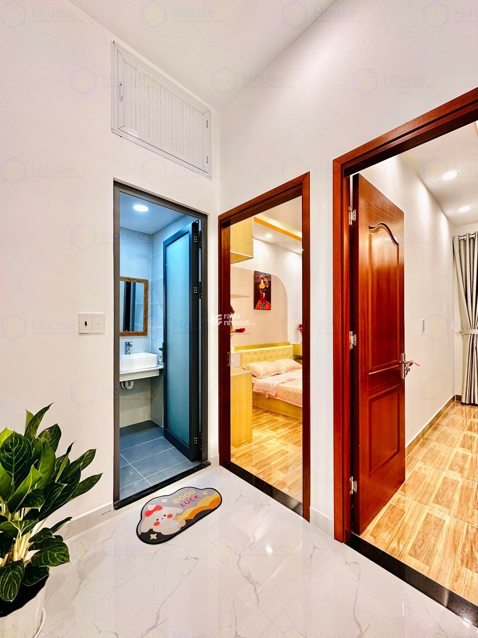 Bán nhà cực êm Nơ Trang Long, P.12, 5,8 tỷ, 1 trệt 2 lầu, tiện ích đầy đủ, sổ riêng