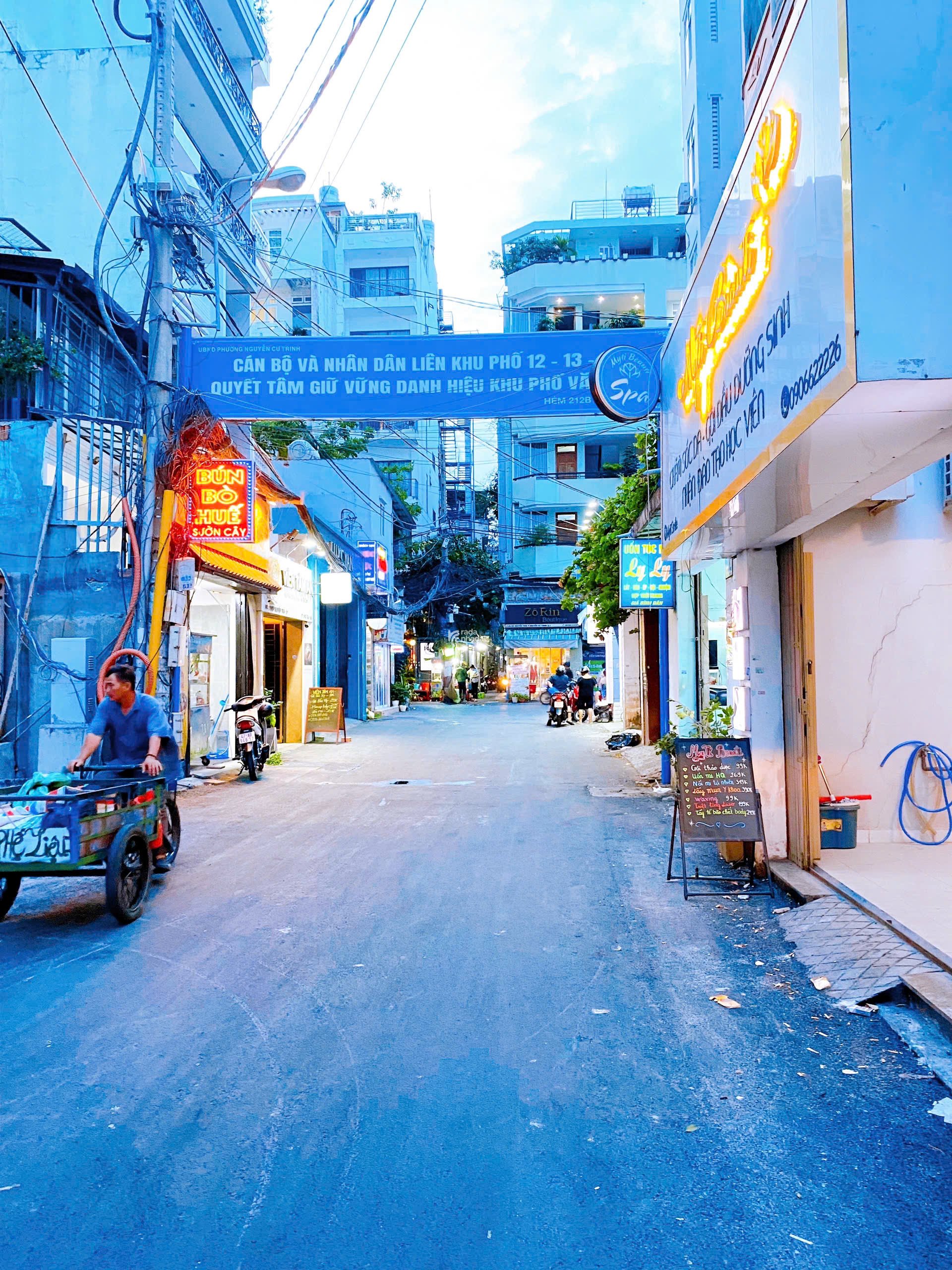 Bán nhà Nguyễn Trãi, QUẬN 1, hẻm Ô tô 2 mặt tiền, Thửa đất vuông vắn 3 x 16.8 m, Giá 14.5 tỷ