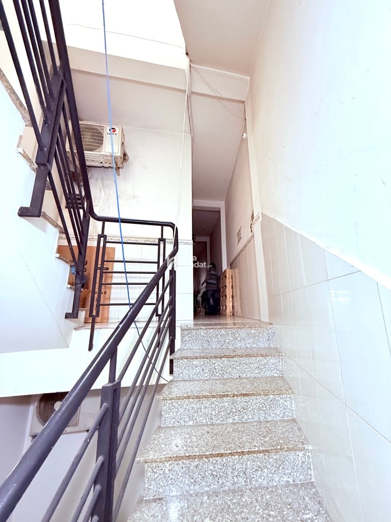 SÁT Q10, MTKD ĐẤT THÁNH, TÂN BÌNH, 60M2 TIỆN CẢI TẠO MỚI. GIẢM 350TR CHỈ 13T TL 