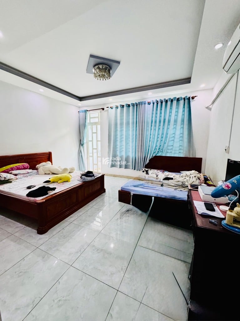 BÁN NHÀ MẶT TIỀN KHU DÂN CƯ HAI THÀNH 100M2 9.X TỶ 4 TẦNG NỘI THẤT GỖ CAO CẤP TRƯỜNG HỌC CÔNG VIÊN