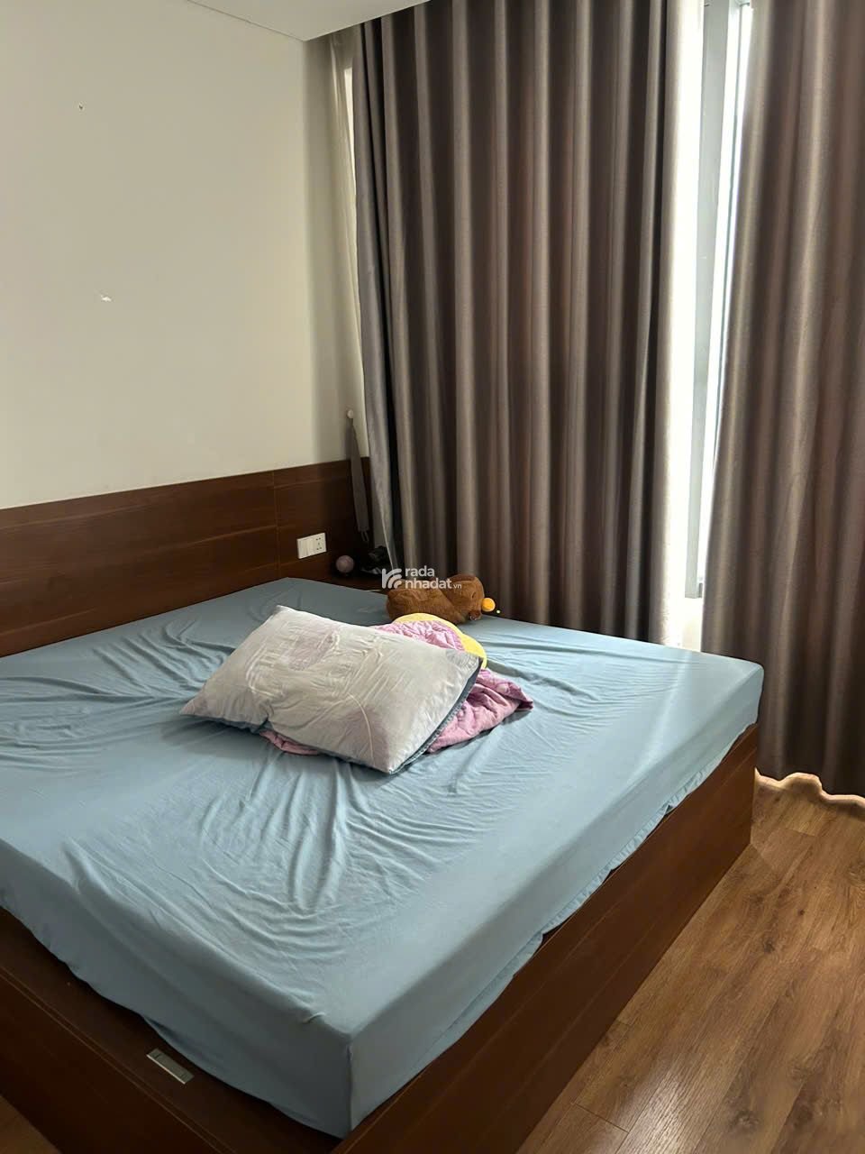 Cho thuê 3pn sáng tòa R6 Royal City giá 20tr rẻ nhất thị trường, LH: 0912 396 ***