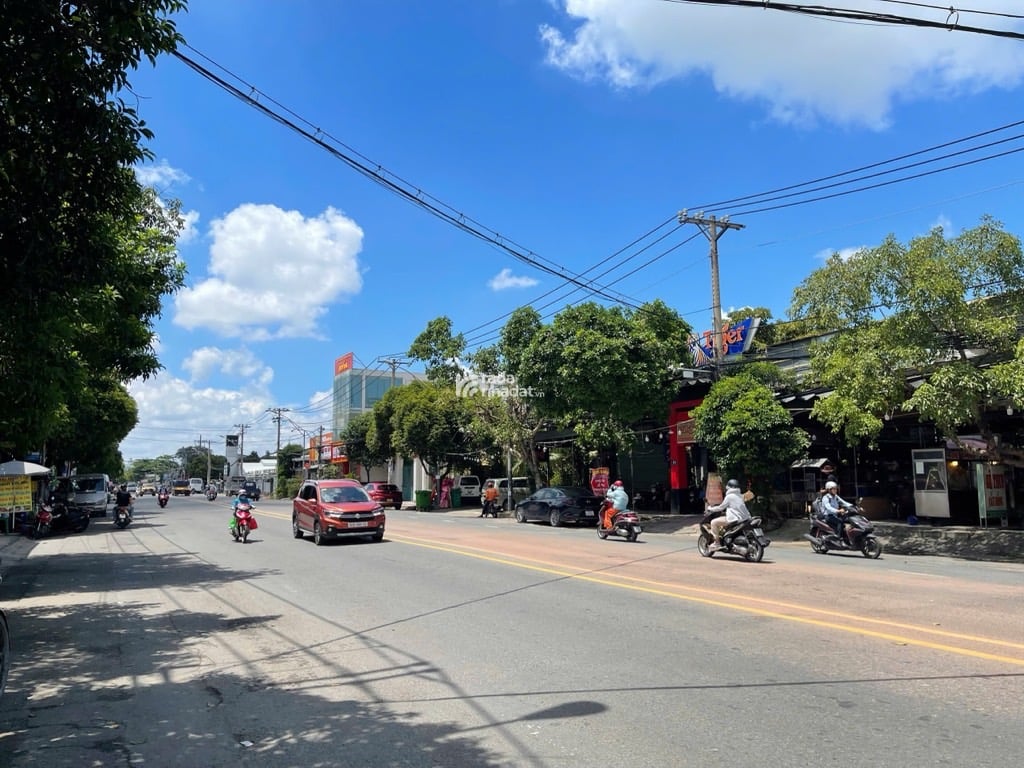 MTKD CHẾ LAN VIÊN, TÂN PHÚ, 240M2 NGANG CHUẨN 4M. GIẢM 550TR CHỈ 30T TL TỐT