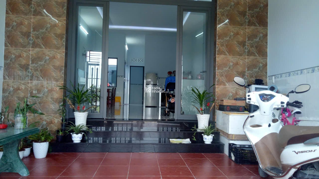 Bán nhà riêng tại khu công nghiệp Cầu Tràm, Long An