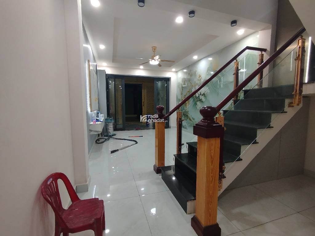 CHÁNH HƯNG -PHƯỜNG 4 -QUẬN 8 -DT: 4*16M- 9 TỶ 8