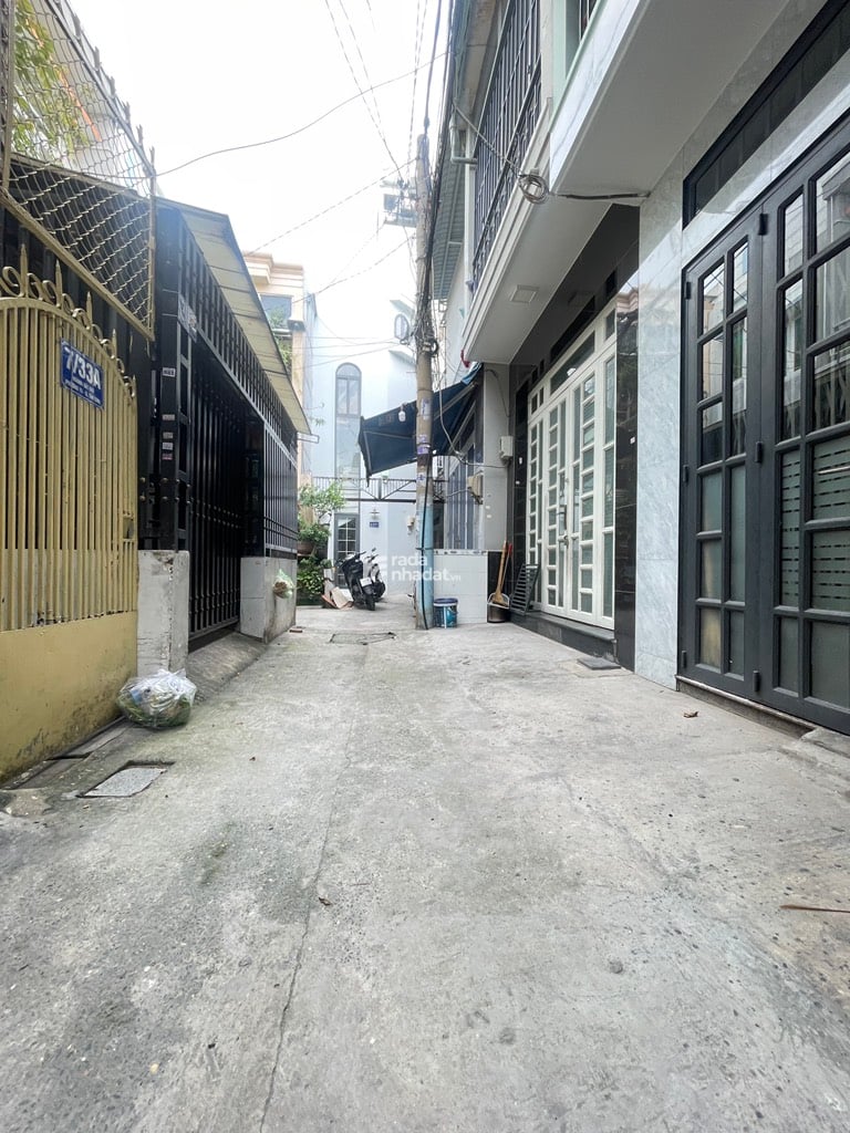 GẦN NHÀ GA T3 - 10P QUA SÂN BAY - 5P QUA SIÊU THỊ EMART 2 NHỘN NHỊP - DTSD 45M2 - LÔ GÓC KO LỘ GIỚI