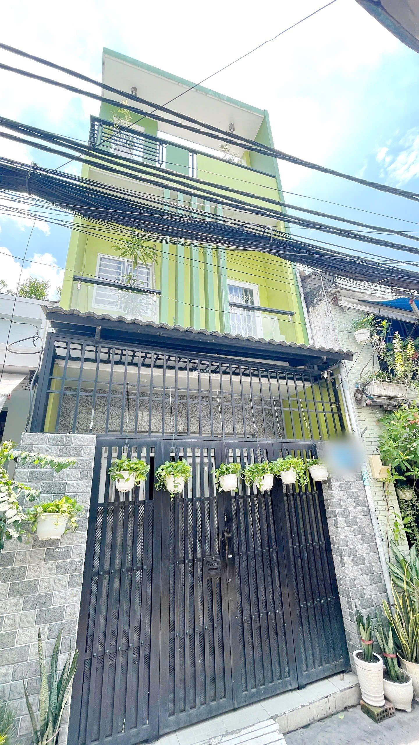 Bán nhà 2 lầu hẻm ba gác đường Nguyễn Thị Tần P.2 Quận 8