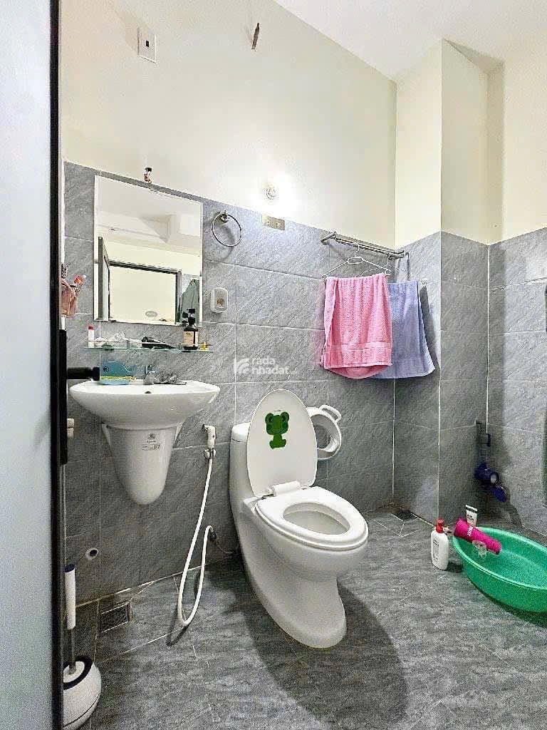 HIẾM - MẶT TIỀN 5 TẦNG KHU VIP TÂN THÀNH, DÒNG TIỀN 25TR/THÁNG - KHU DÂN TRÍ - ĐẦY ĐỦ CÔNG NĂNG