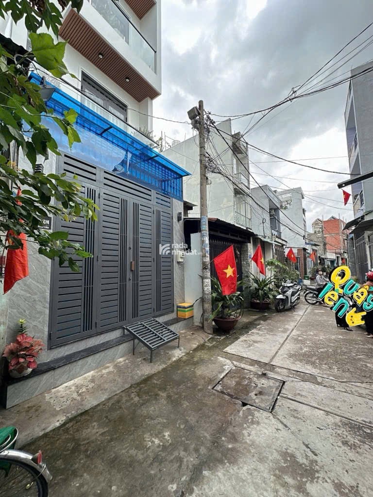 BÁN NHÀ ĐƯỜNG LÊ ĐÌNH CẨN,BÌNH TÂN (4 x 17 x 3 TẦNG) 5.6 TỶ TL