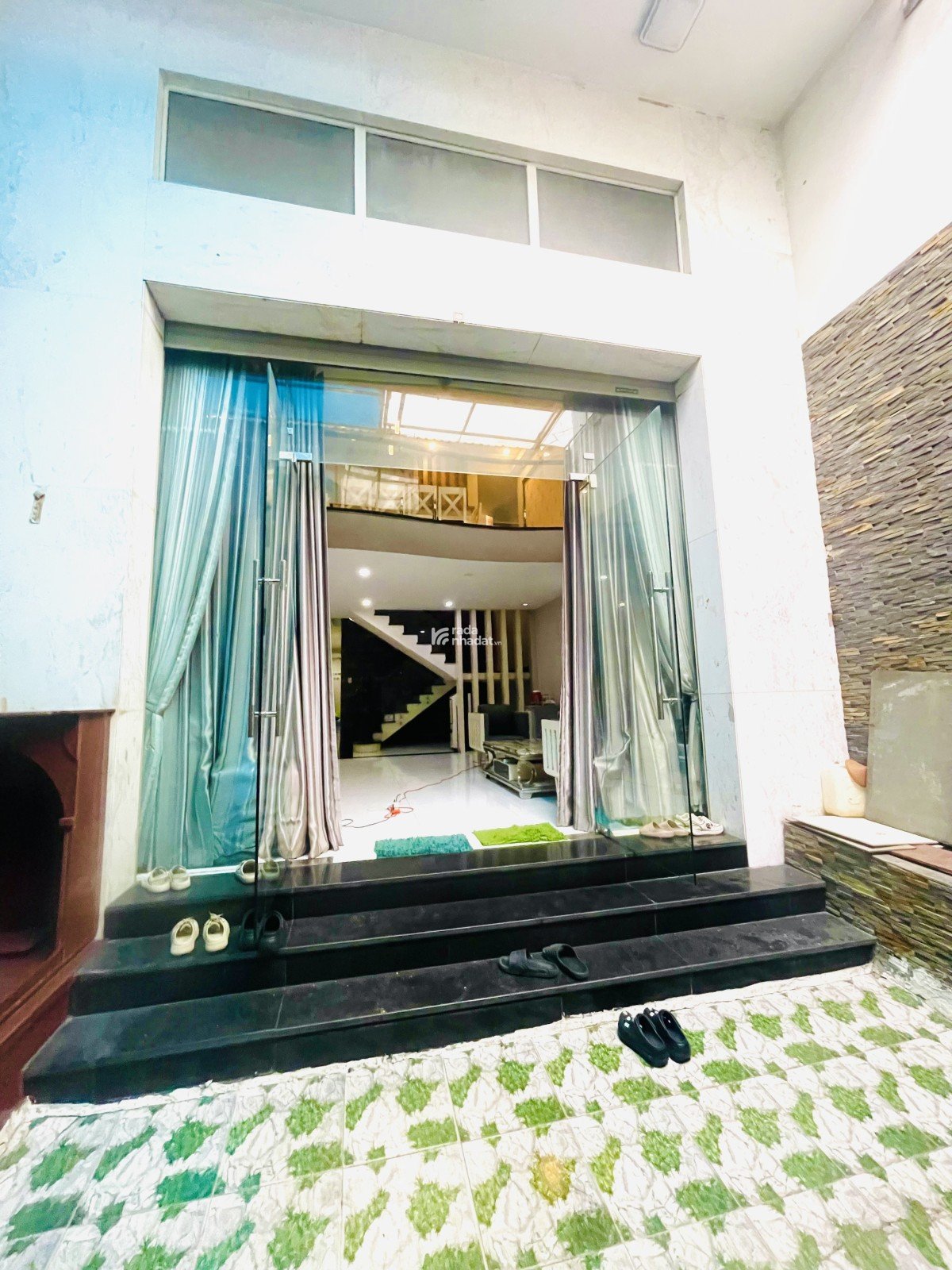 MẶT TIỀN KINH DOANH 5 TẦNG NGUYỄN XÍ - 176m2 (5.532) - 6PN GIÁ 34.9 TỶ