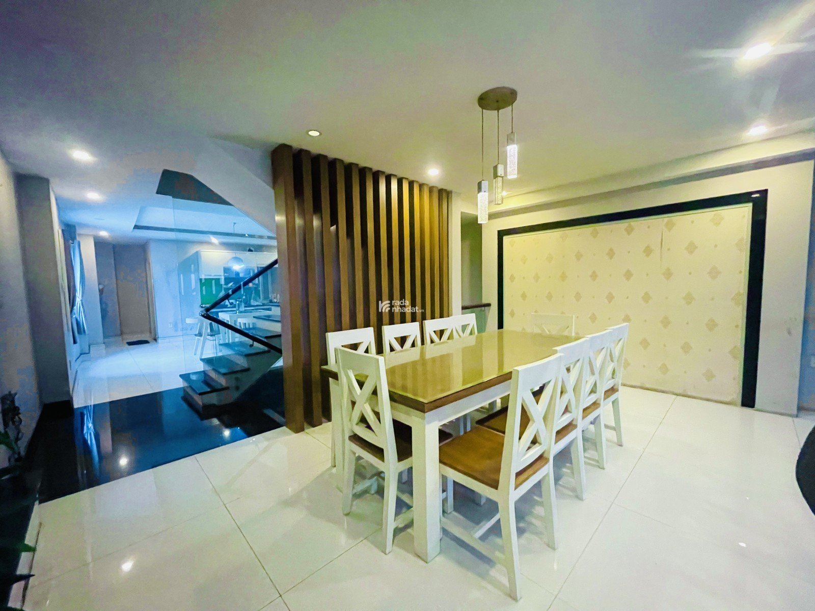 MẶT TIỀN KINH DOANH 5 TẦNG NGUYỄN XÍ - 176m2 (5.532) - 6PN GIÁ 34.9 TỶ