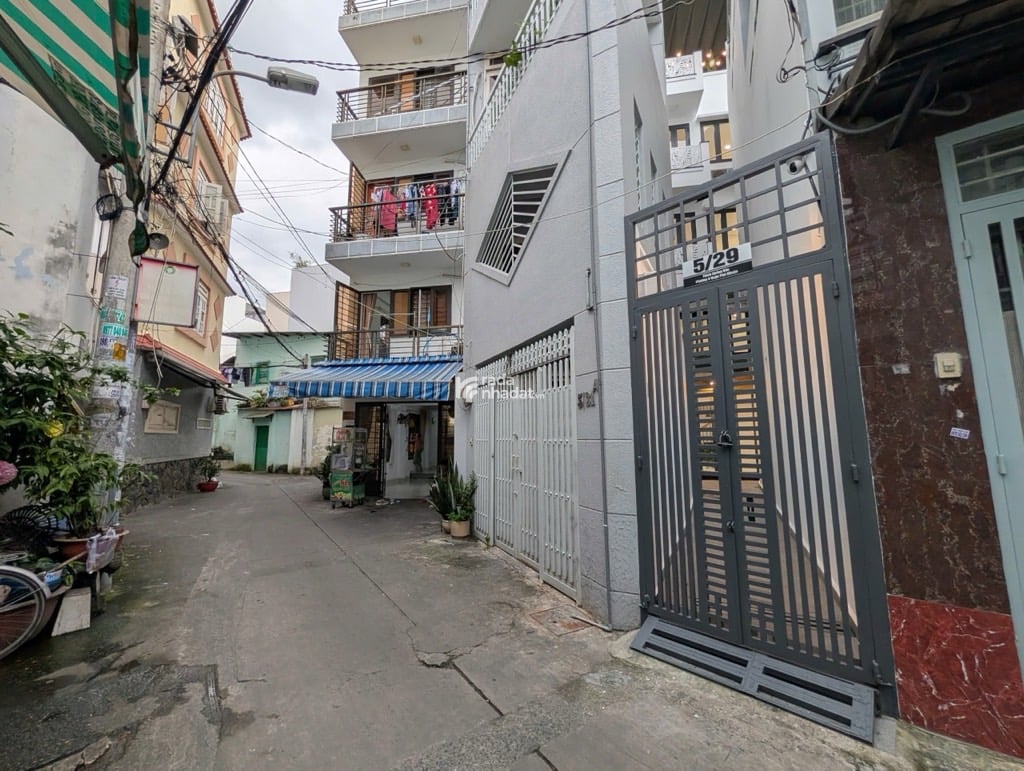 CHDV MỚI ĐẸP NGAY KHU PHAN XÍCH LONG NỐI DÀI - 45M2 - 5 TẦNG - 6PN KHÉP KÍN - CHO THUÊ 30-45TR