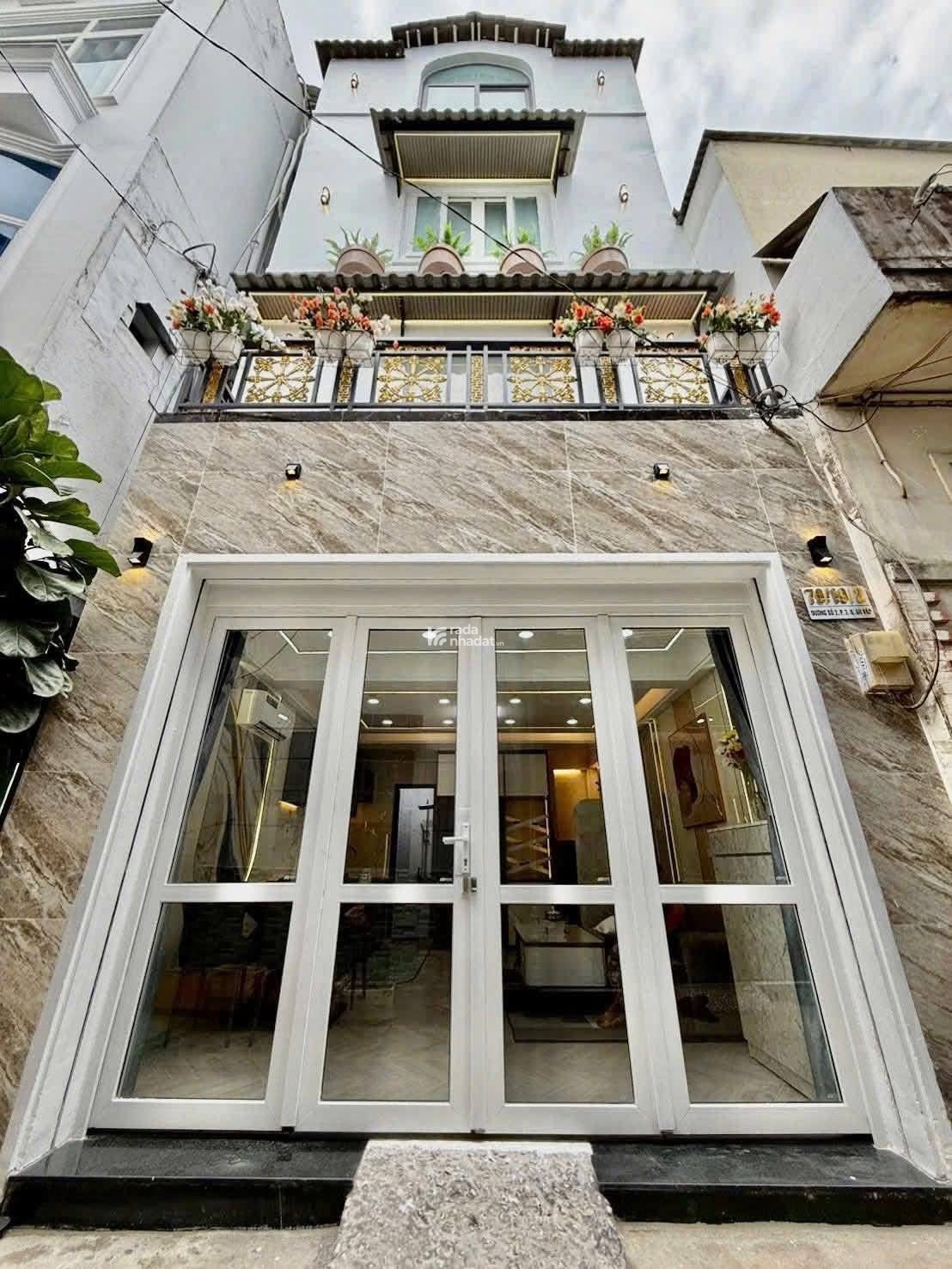 Cần tiền bán nhà Đường Bùi Đình Tuý Bình Thạnh , 70m2 Giá 3ty120 lh Vân