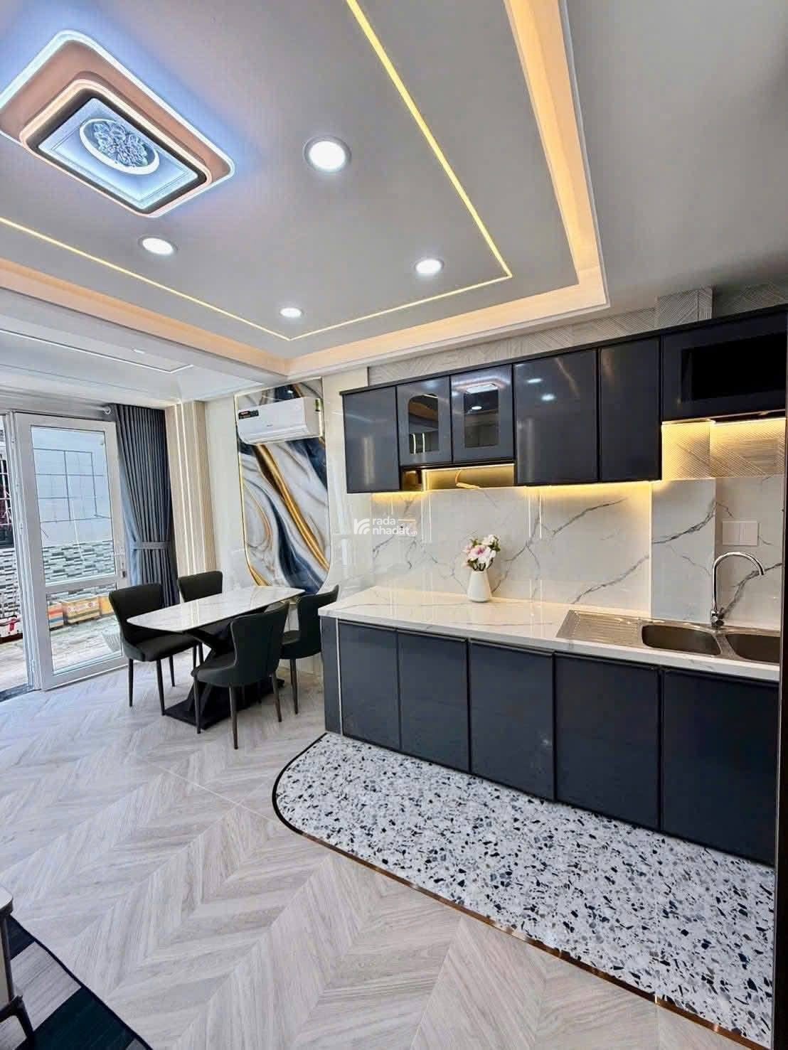 Cần tiền bán nhà Đường Bùi Đình Tuý Bình Thạnh , 70m2 Giá 3ty120 lh Vân
