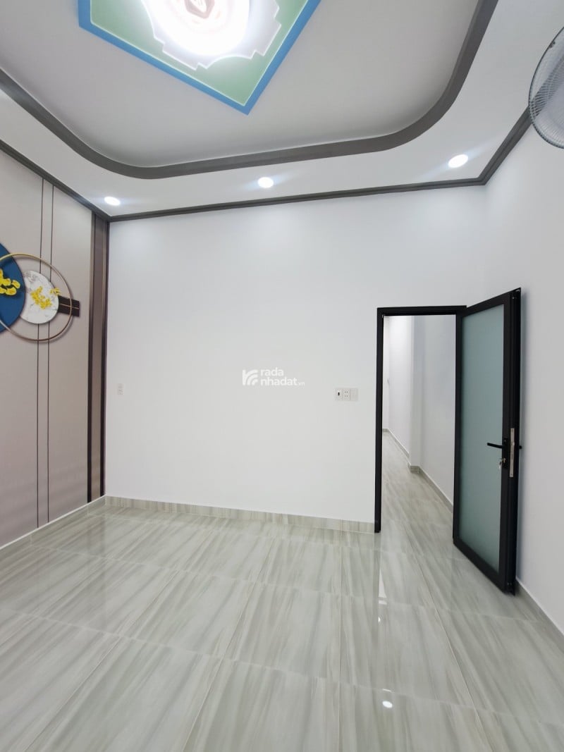 CẠNH Q6 - HXH THÔNG - 65M2( 4.2 x15 ), 2 TẦNG ĐÚC MỚI 100% - CHỈ NHỈNH 5 TỶ