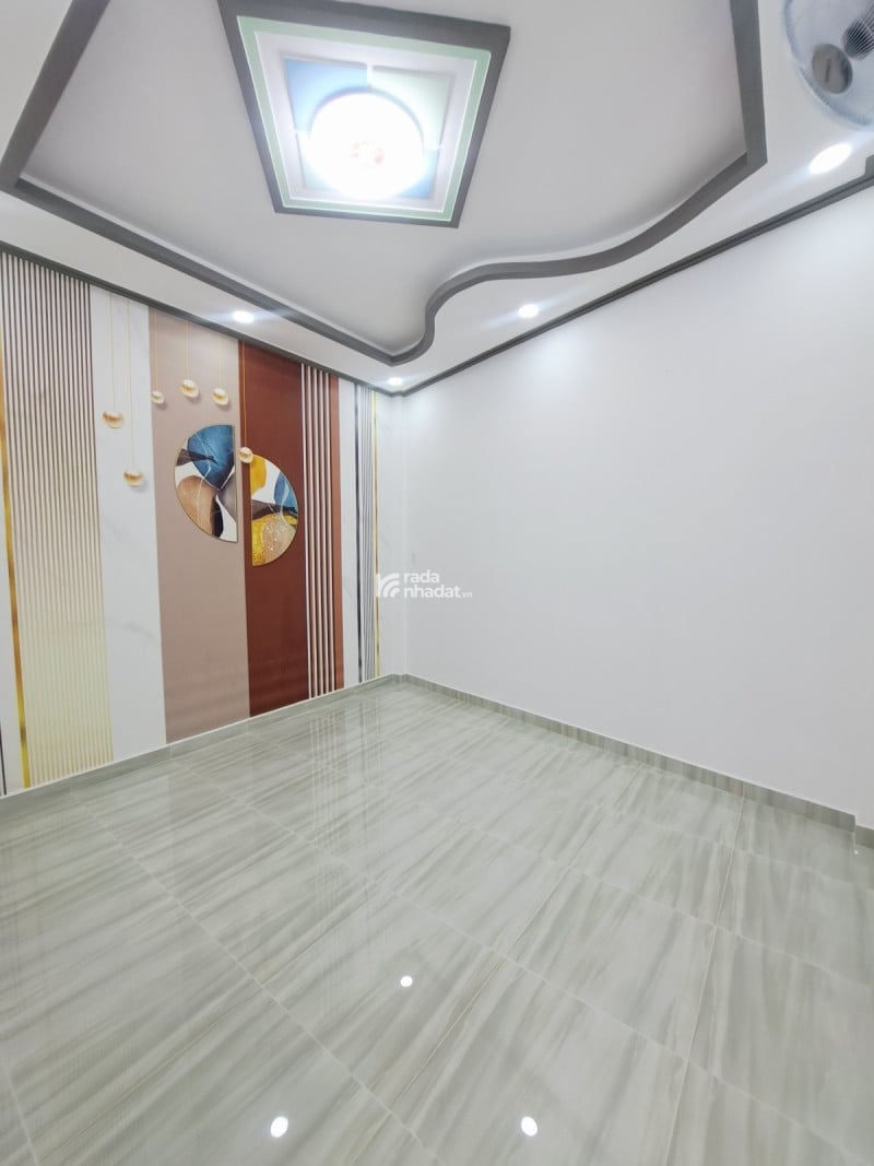 CẠNH Q6 - HXH THÔNG - 65M2( 4.2 x15 ), 2 TẦNG ĐÚC MỚI 100% - CHỈ NHỈNH 5 TỶ