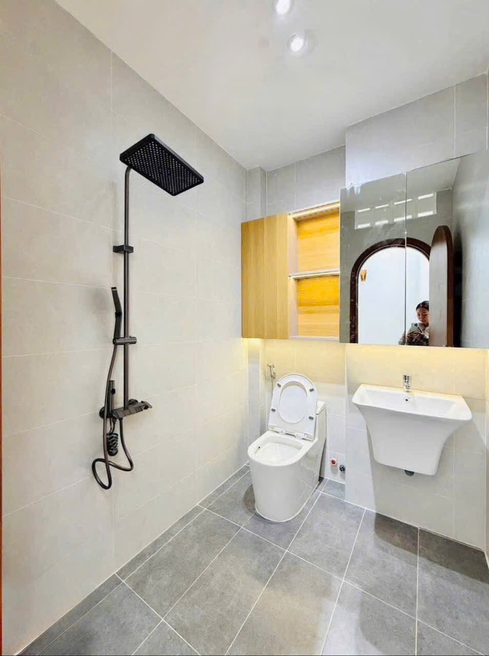 BÁN NHÀ XOAY VỐN Đường Điện Biên Phủ Quận Bình Thạnh giá 3tỷ950tr 47,7m2 P15 Q. Bình Thạnh HCM