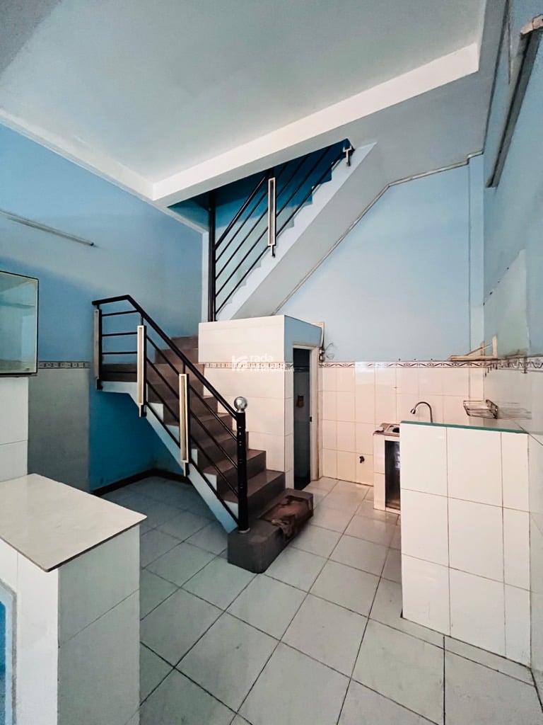 Bán nhà , 2 Tầng DTSD 64m2, vị trí đẹp, Liên Tỉnh 5, P5 Quận 8, sát bến xe Quận 8, Giá 4,98 Tỷ