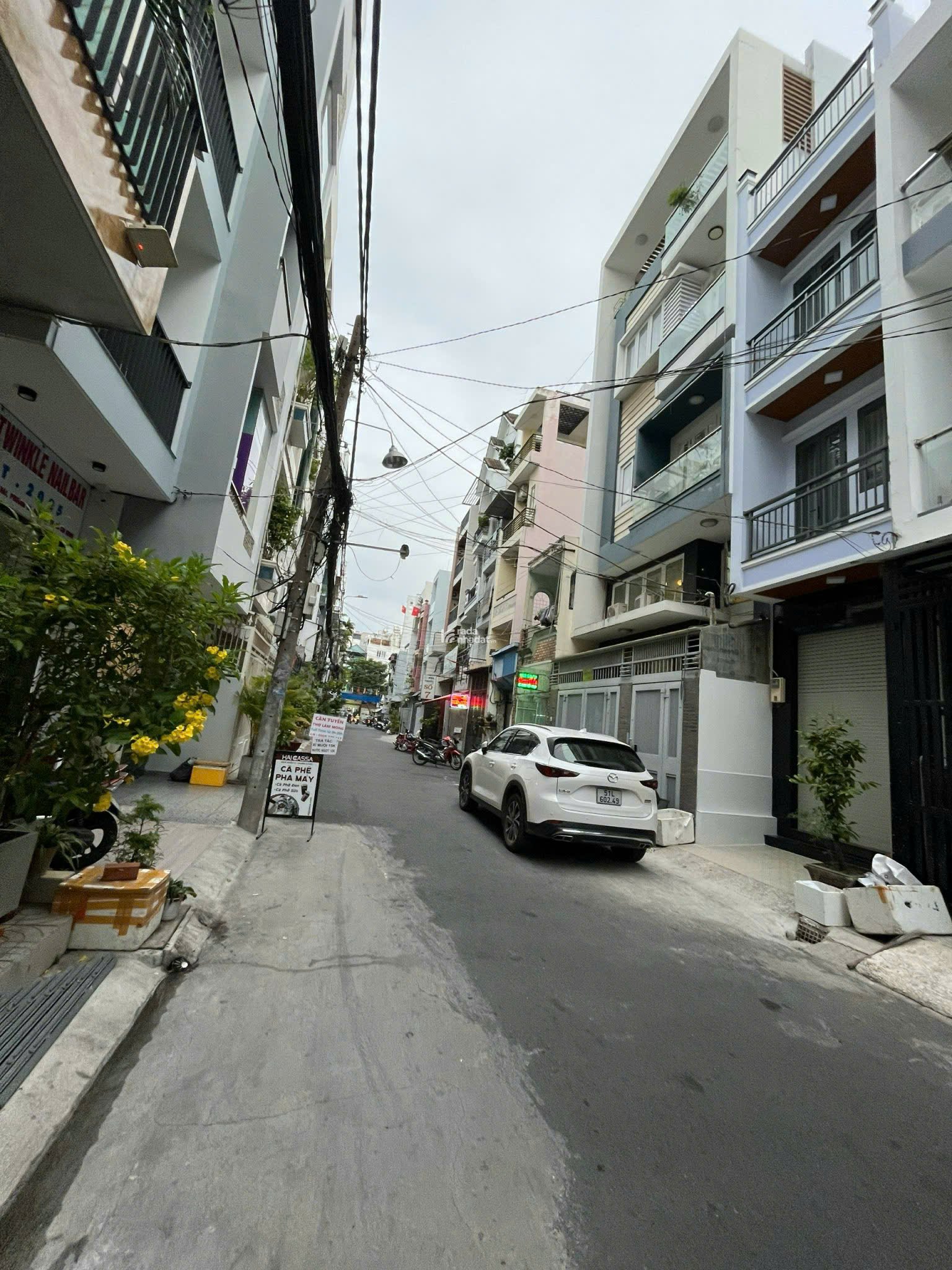 BÁN NHÀ XE HƠI ĐẬU NGAY NHÀ ĐƯỜNG HỒNG BÀNG-4X17m-68M2-ĐÔNG NAM-11 TỶ TL