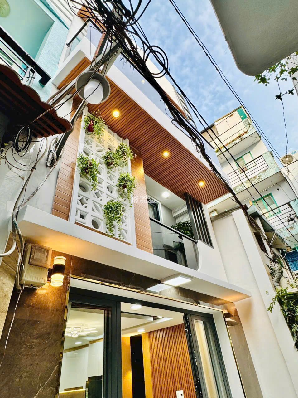 [PHÚ NHUẬN] KHU PHAN XÍCH LONG - 3 TẦNG - NGANG 4M - NỘI THẤT FULL - 5.9 TỶ