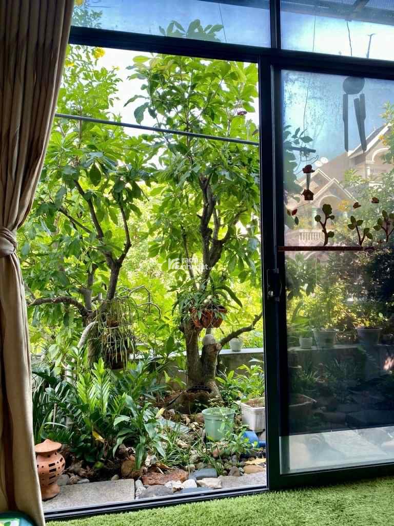 HÀ 5 TẦNG SIÊU HOT ĐƯỜNG NGUYỄN AN NINH NGAY TRUNG TÂM DĨ AN
