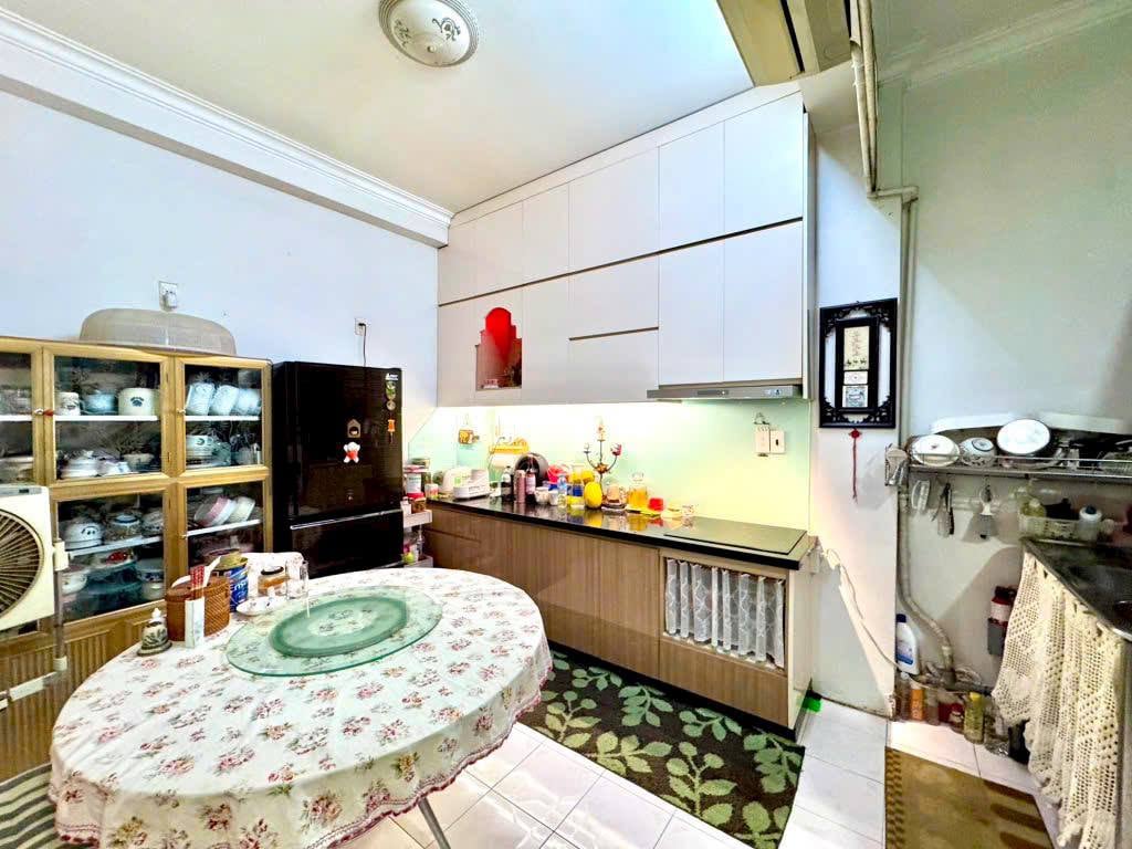 MẶT TIỀN CHỢ GÒ VẤP - MẶT TIỀN NGUYỄN VĂN NGHI - VỊ TRÍ TRUNG TÂM KINH DOANH ĐỈNH